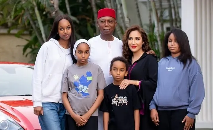 laila charani and her family e1763031839751